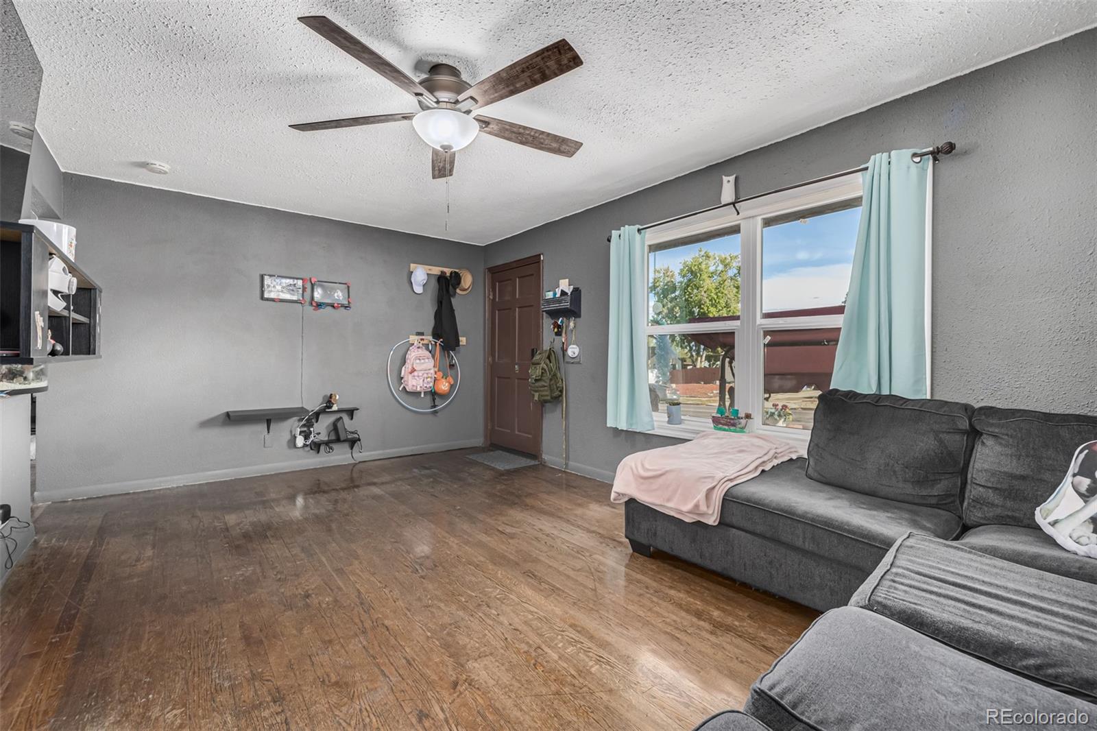 MLS Image #4 for 1591 s zuni street,denver, Colorado