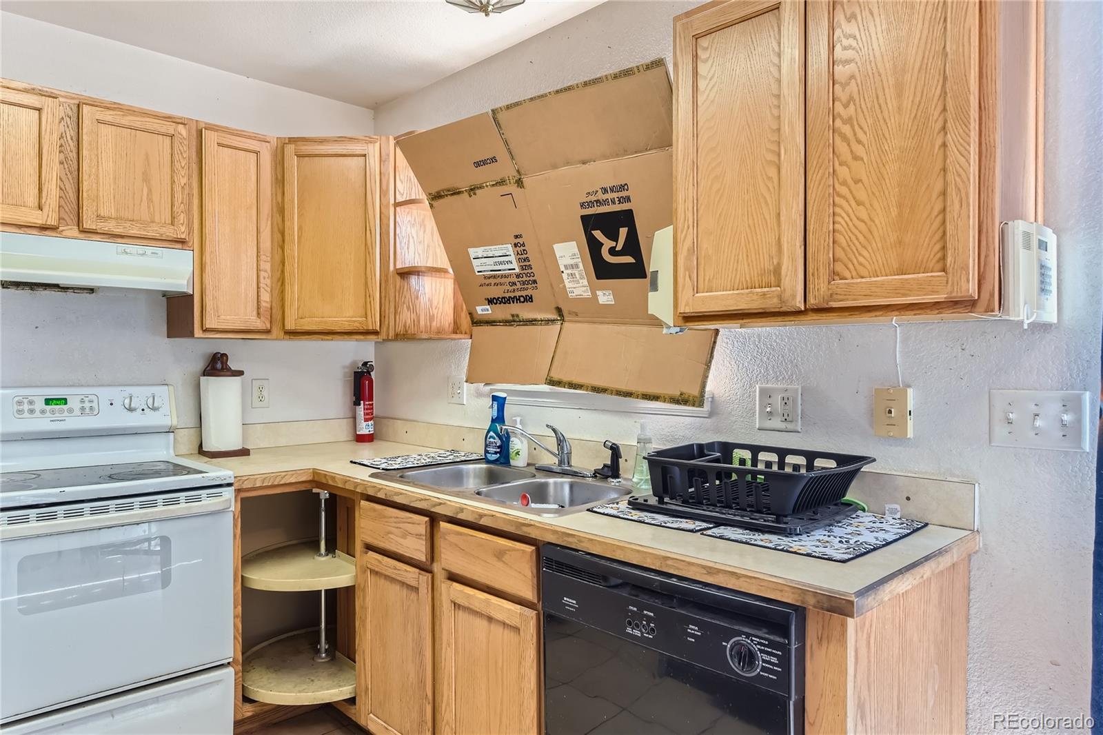 MLS Image #5 for 925 s quitman street,denver, Colorado