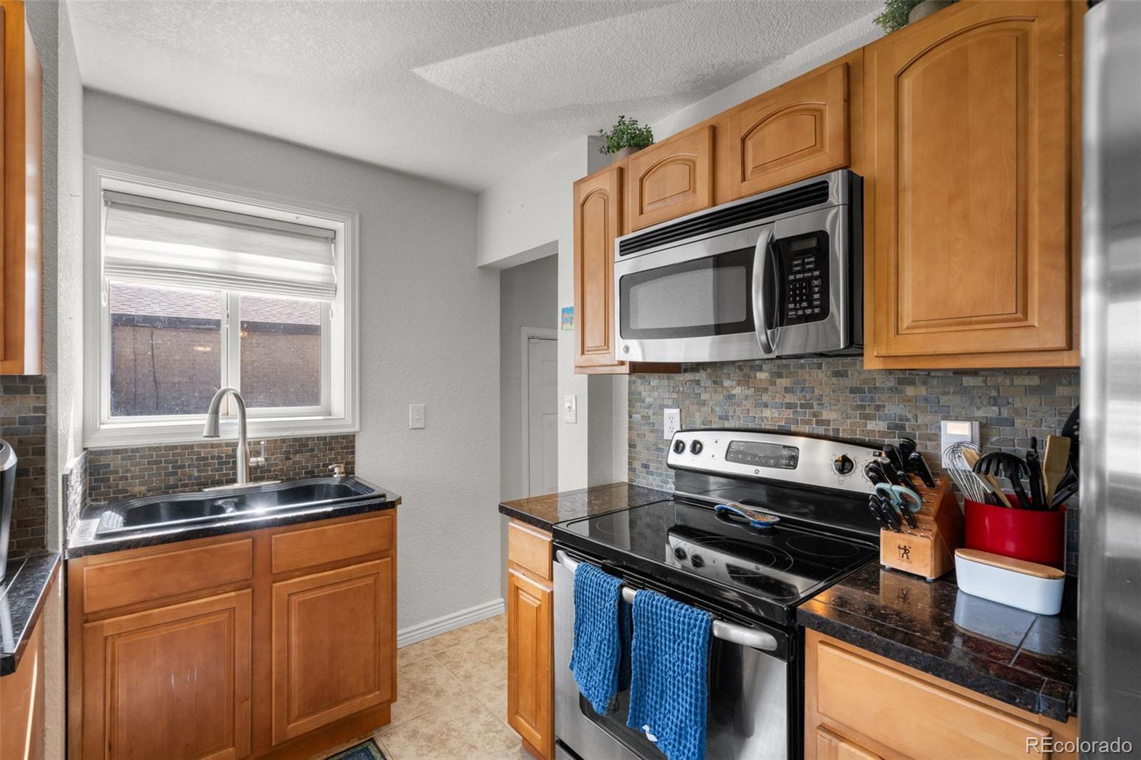 MLS Image #12 for 4747  shoshone street,denver, Colorado