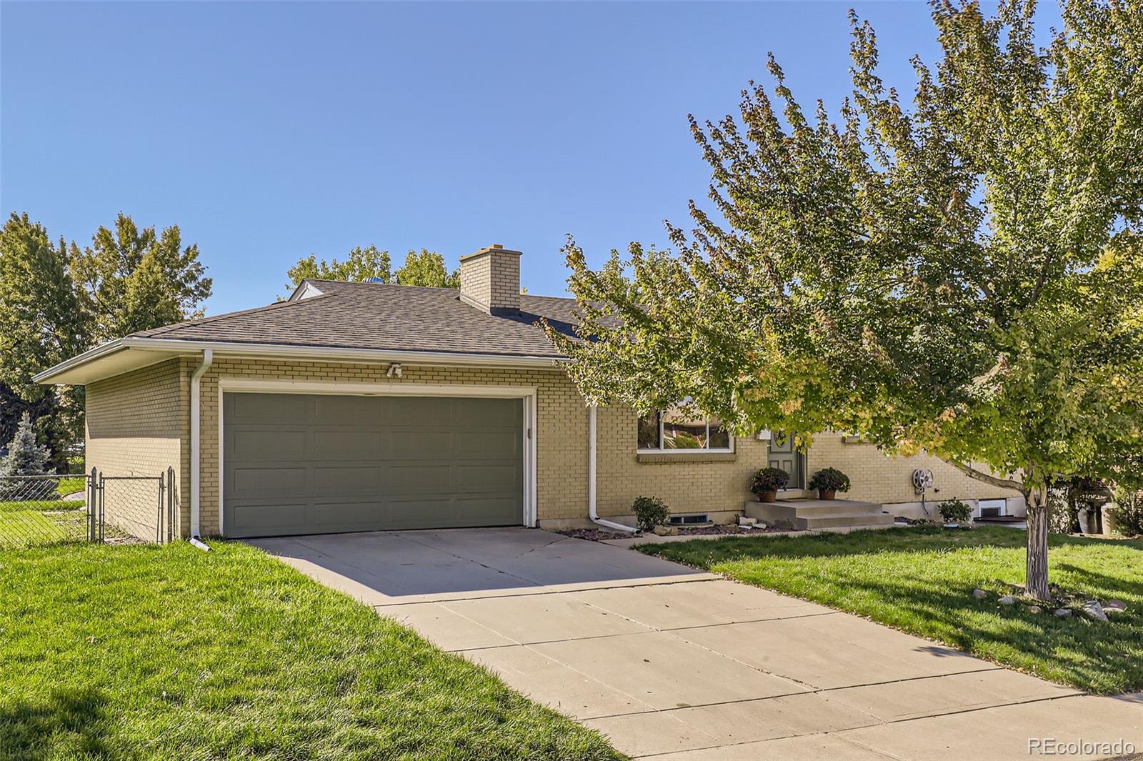 MLS Image #2 for 8302 e lehigh drive,denver, Colorado