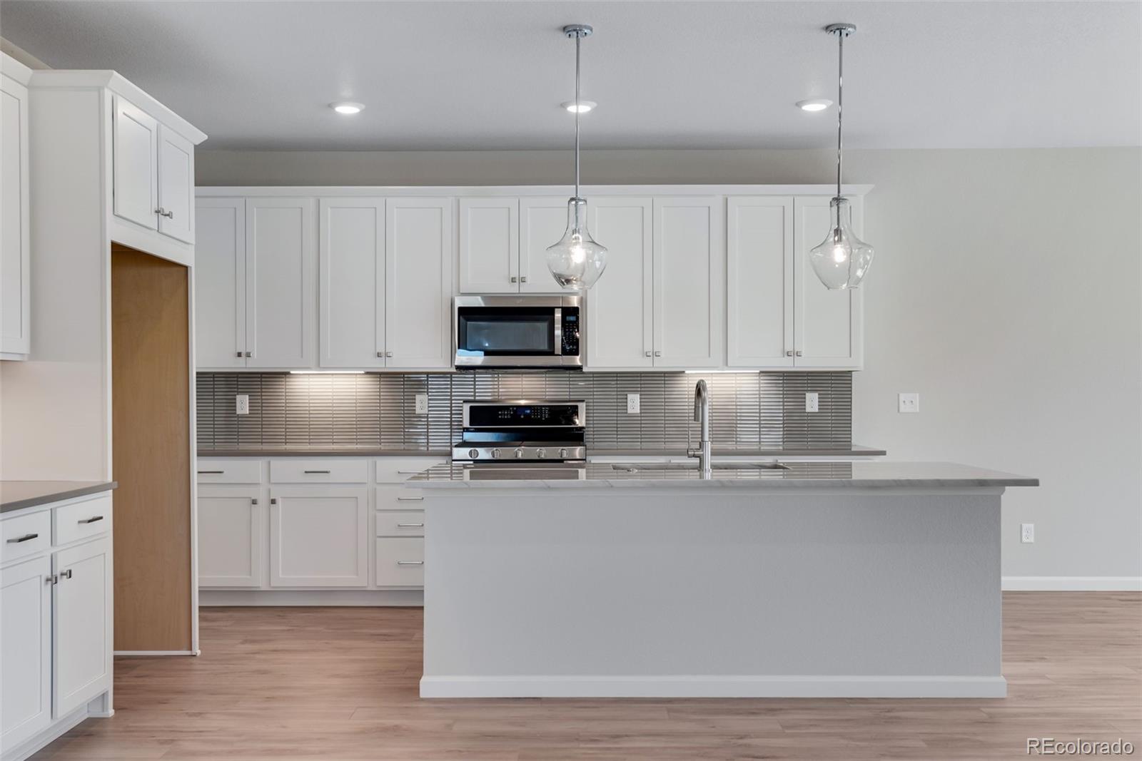 MLS Image #10 for 13502 e 100th avenue,commerce city, Colorado