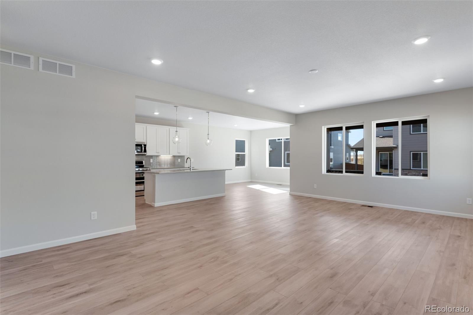 MLS Image #5 for 13502 e 100th avenue,commerce city, Colorado