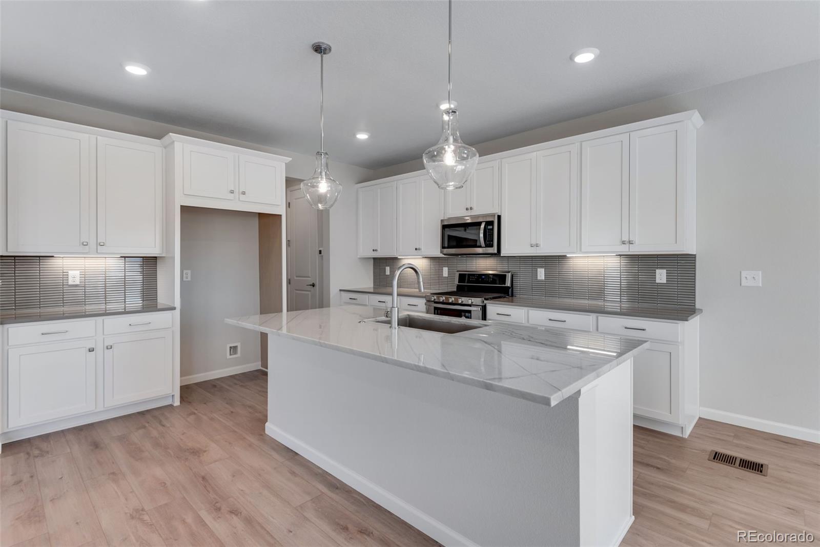 MLS Image #8 for 13502 e 100th avenue,commerce city, Colorado