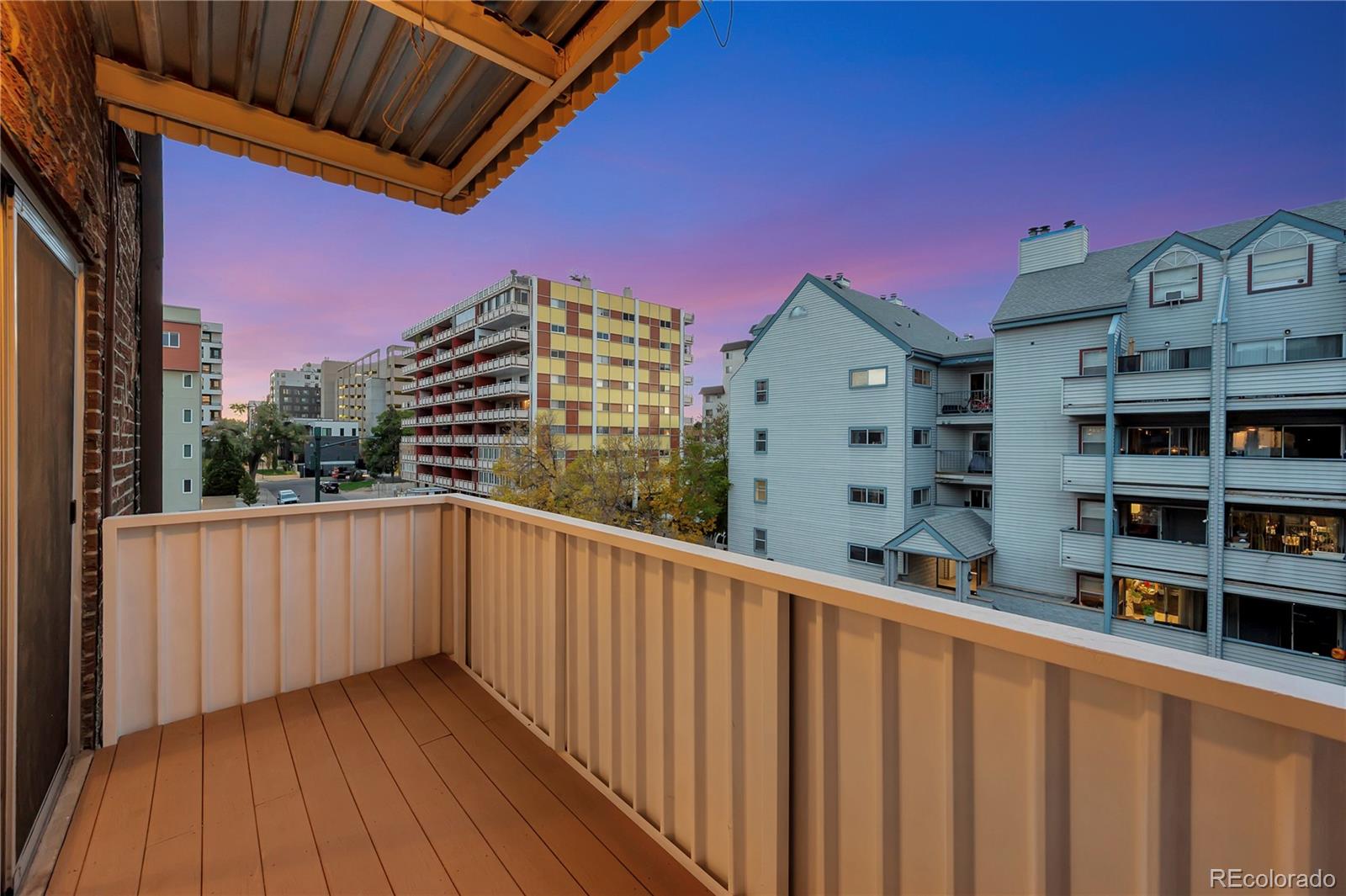 MLS Image #14 for 4110  hale parkway,denver, Colorado