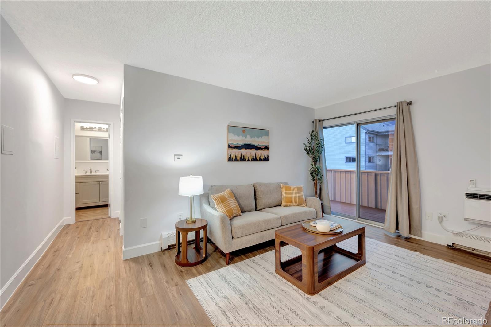 MLS Image #2 for 4110  hale parkway,denver, Colorado