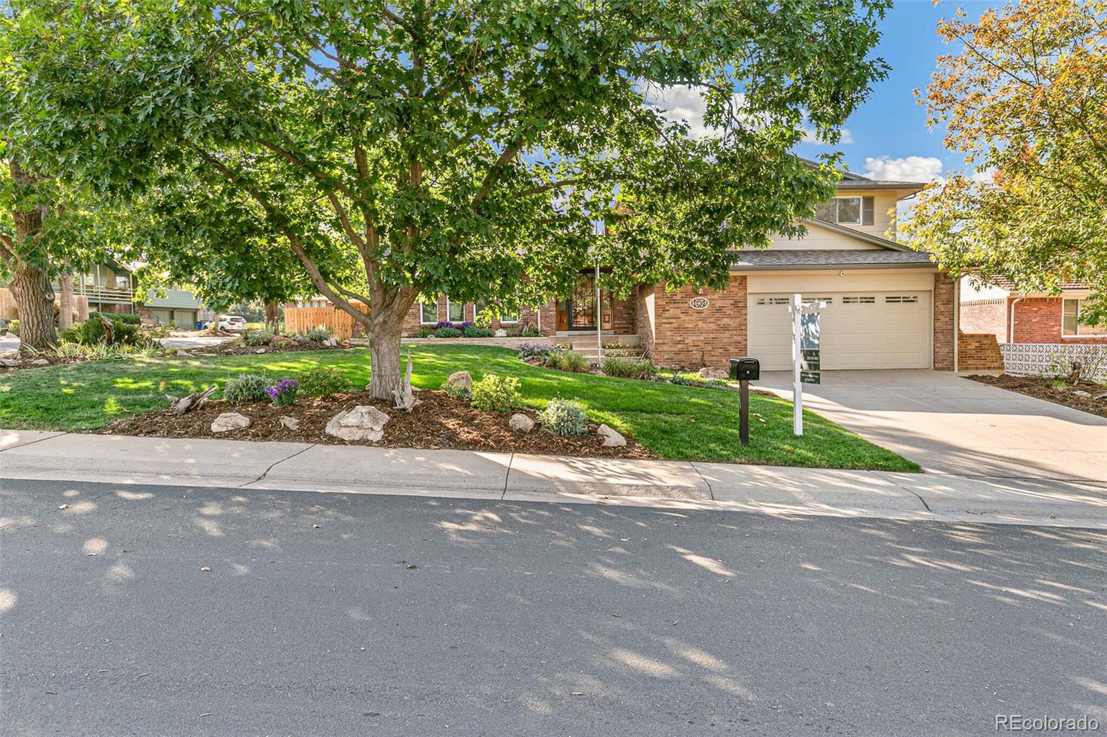 MLS Image #1 for 1735 s oakland street,aurora, Colorado