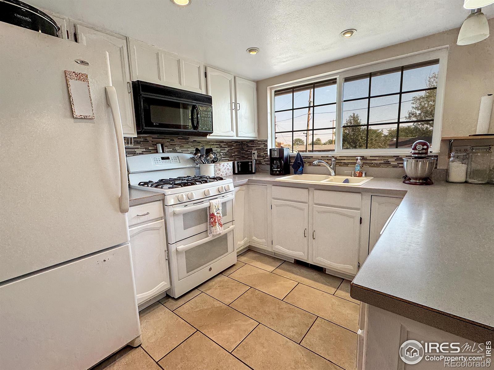 MLS Image #8 for 468  centennial circle,sterling, Colorado