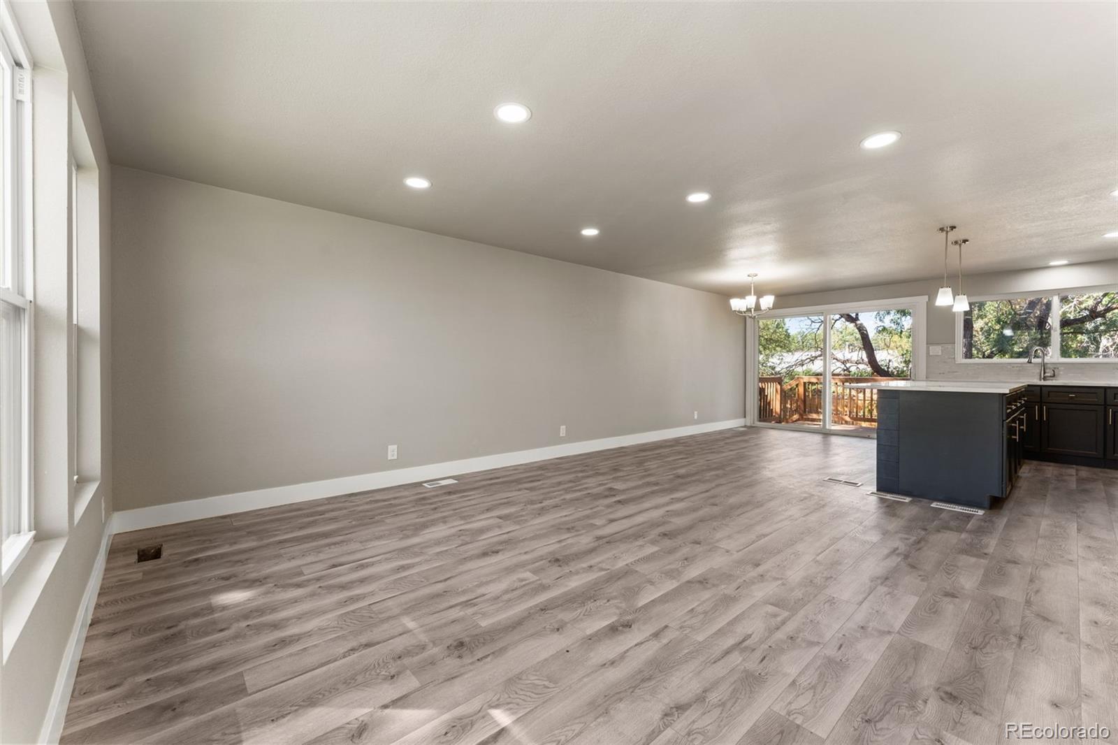 MLS Image #7 for 5205  scranton court,denver, Colorado