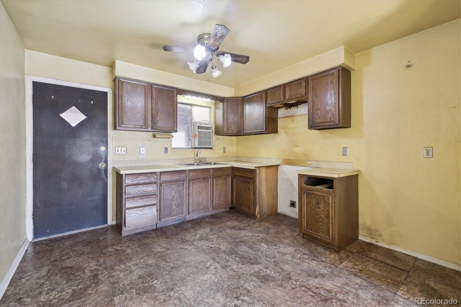 MLS Image #5 for 2771 w dartmouth avenue,denver, Colorado