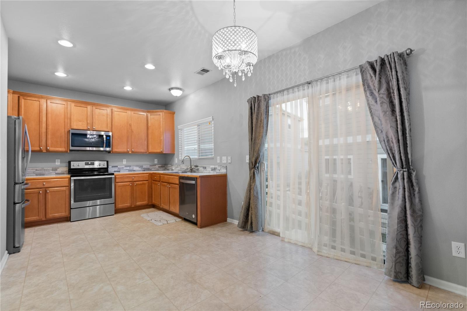 MLS Image #6 for 15125 e bayaud place,aurora, Colorado