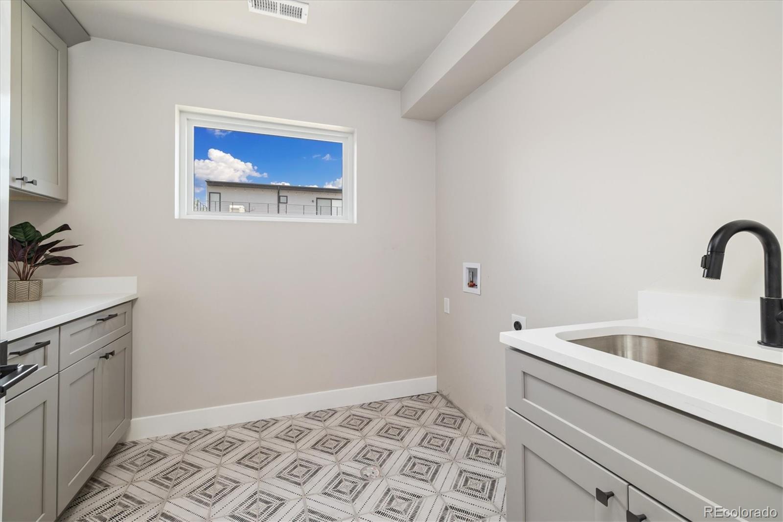 MLS Image #24 for 2010  irving street,denver, Colorado