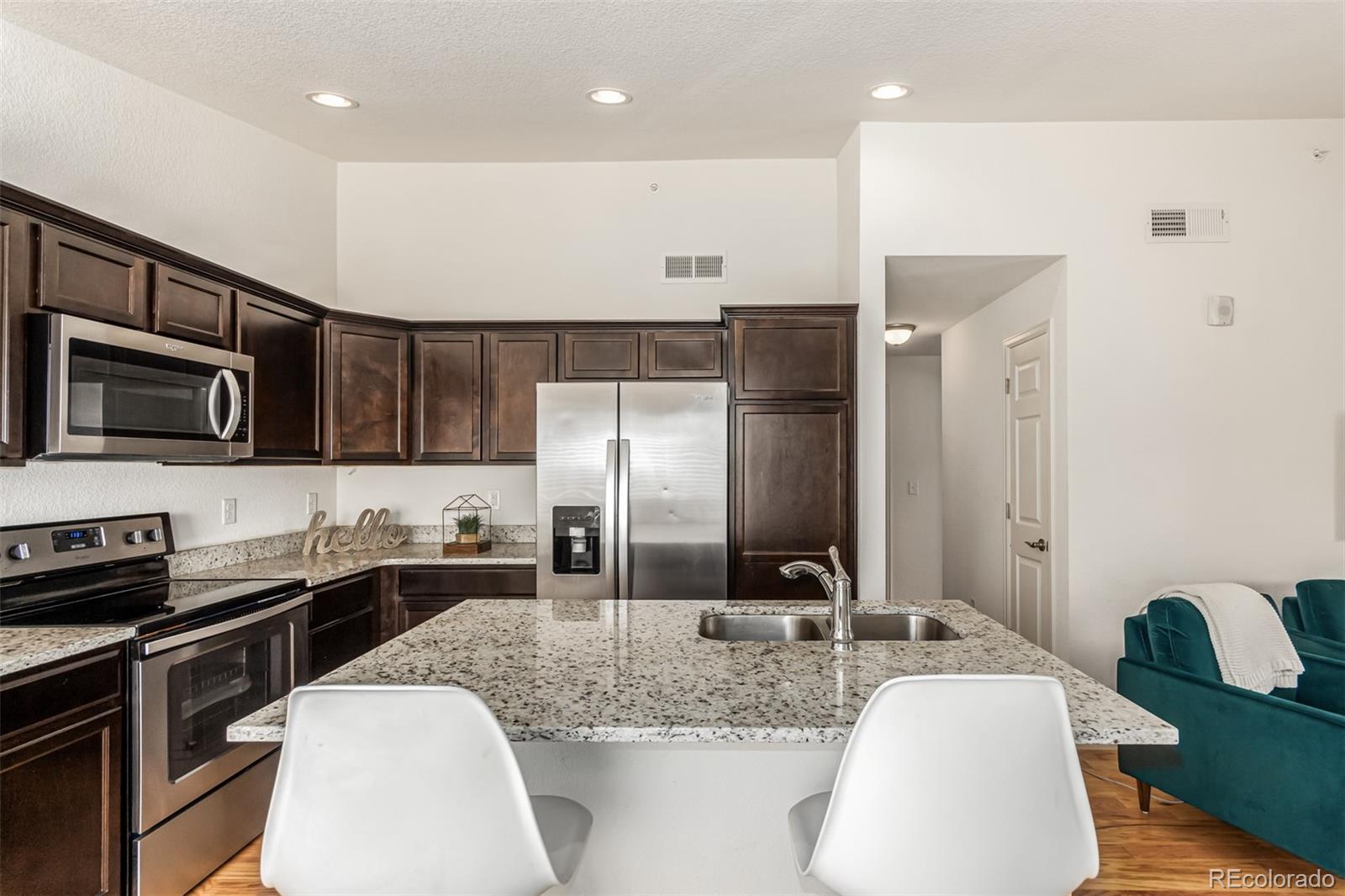 MLS Image #9 for 15195 e 16th place 204,aurora, Colorado