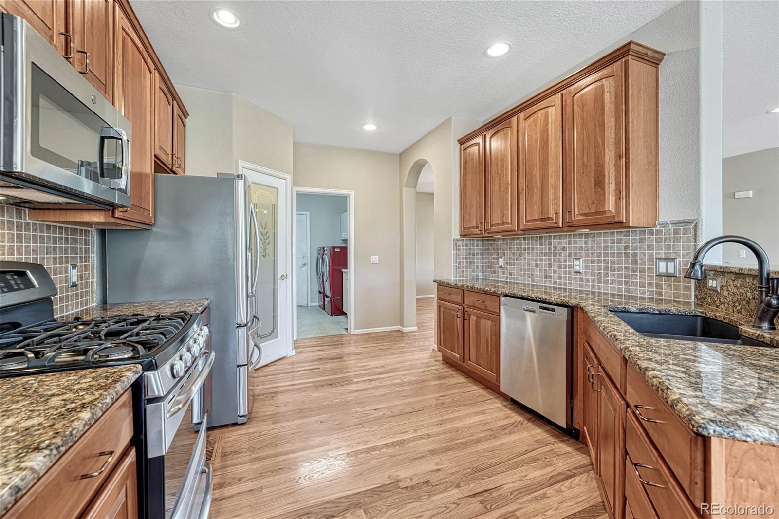 MLS Image #13 for 8107 s catawba court,aurora, Colorado