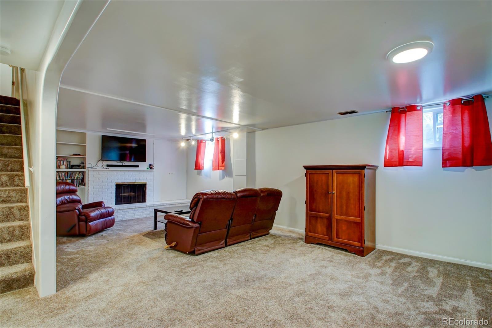 MLS Image #19 for 2953 s vrain street,denver, Colorado