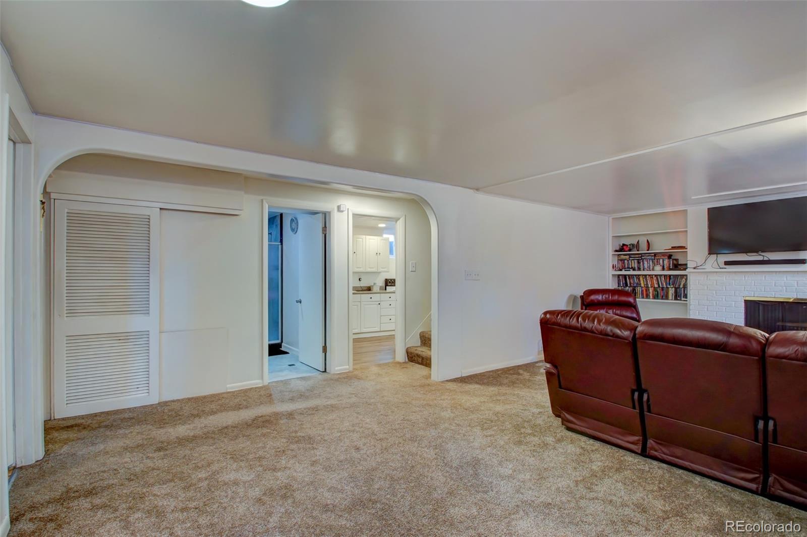 MLS Image #22 for 2953 s vrain street,denver, Colorado