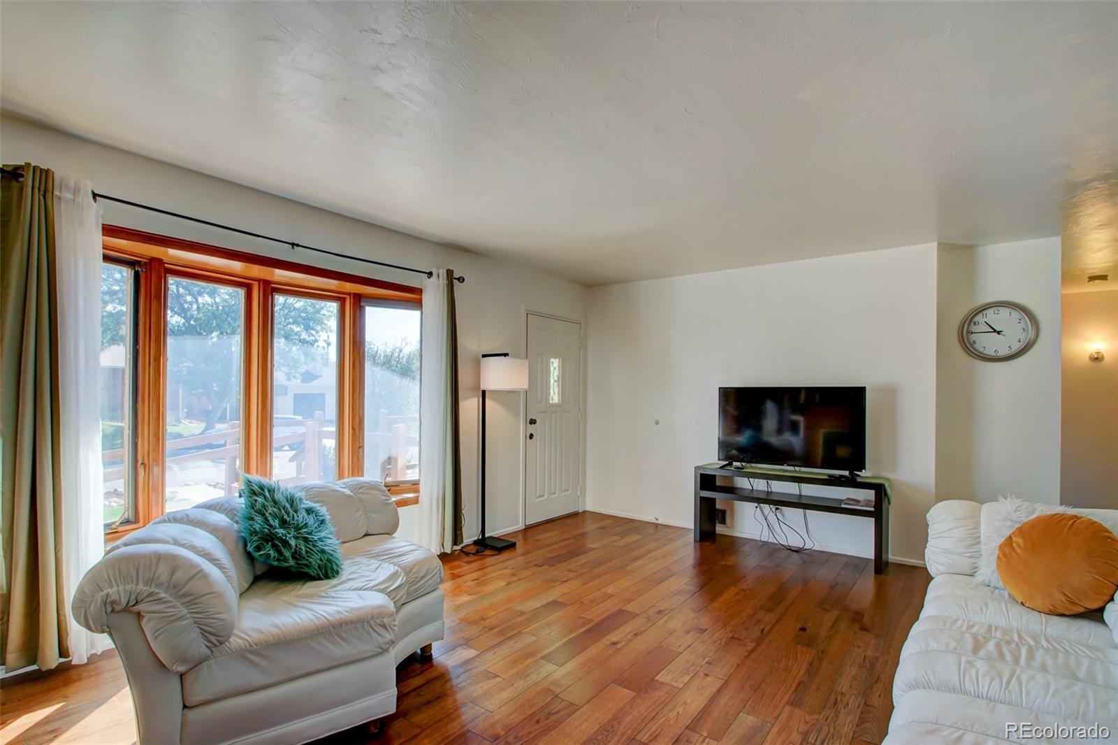 MLS Image #4 for 2953 s vrain street,denver, Colorado