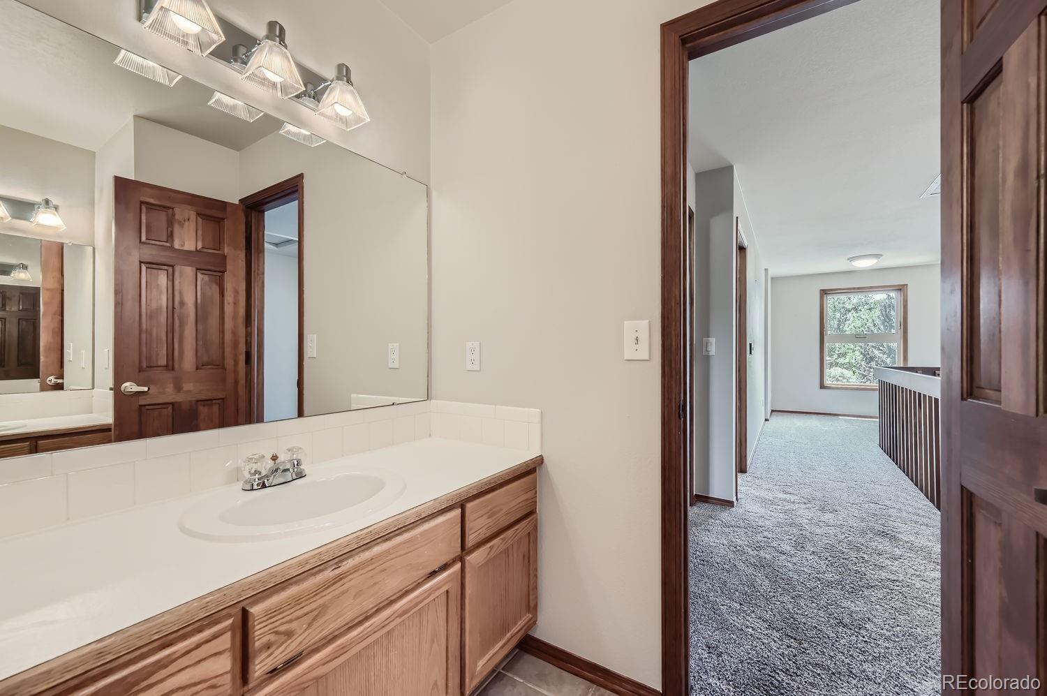 MLS Image #11 for 1004 e 5 avenue,longmont, Colorado