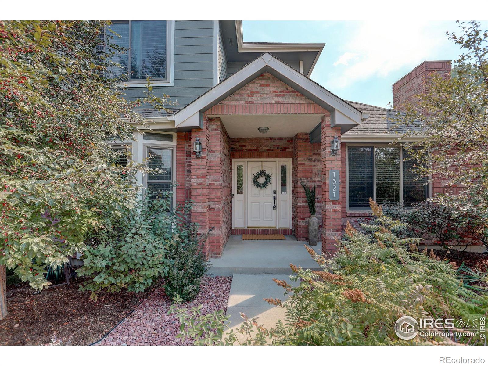 MLS Image #2 for 1321  ruby way,longmont, Colorado