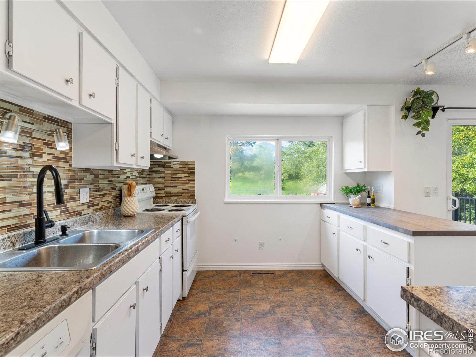 MLS Image #11 for 1005  waite drive,boulder, Colorado