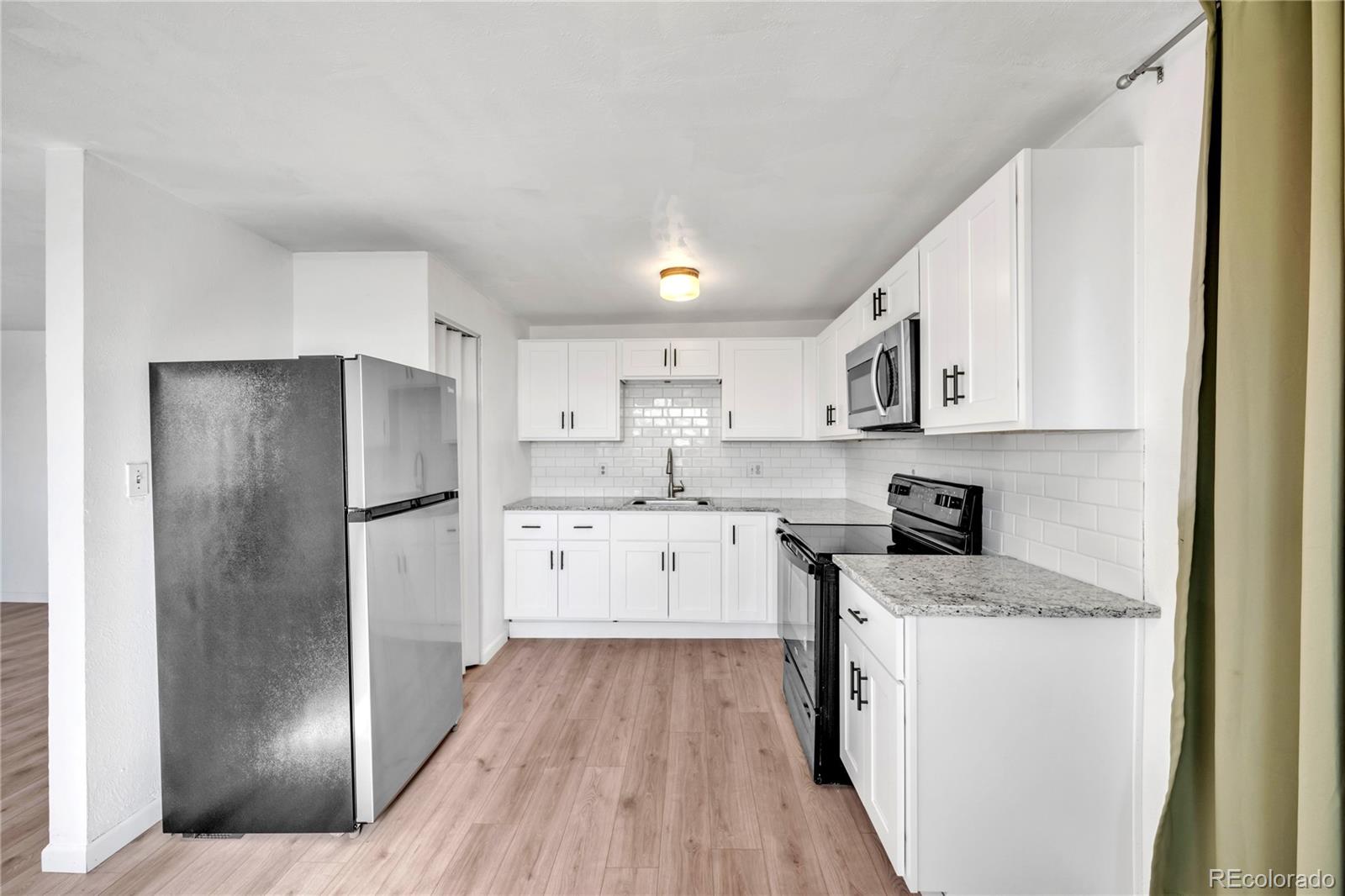 MLS Image #7 for 875 s quebec street,denver, Colorado