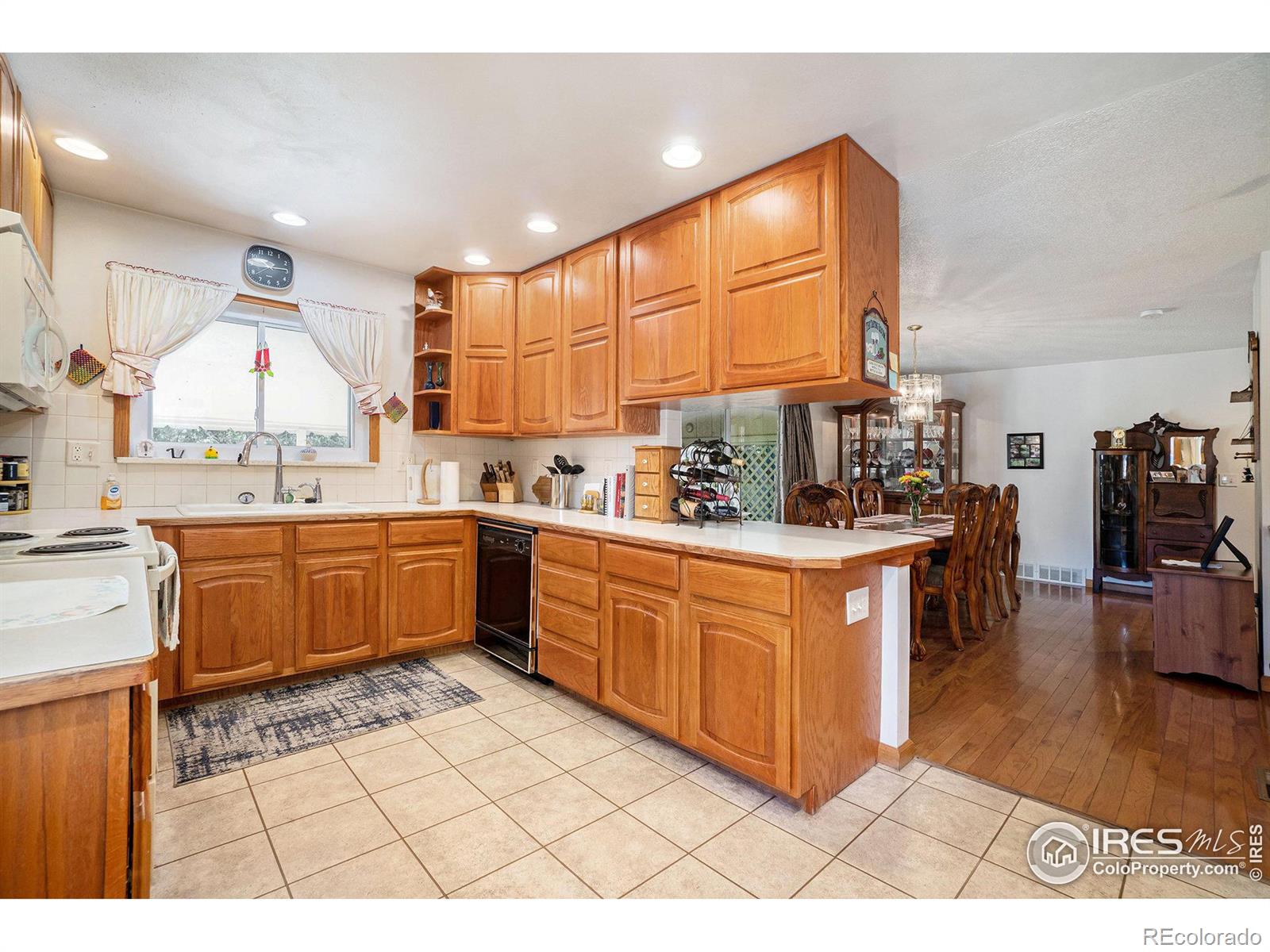 MLS Image #8 for 1960  24th avenue,greeley, Colorado