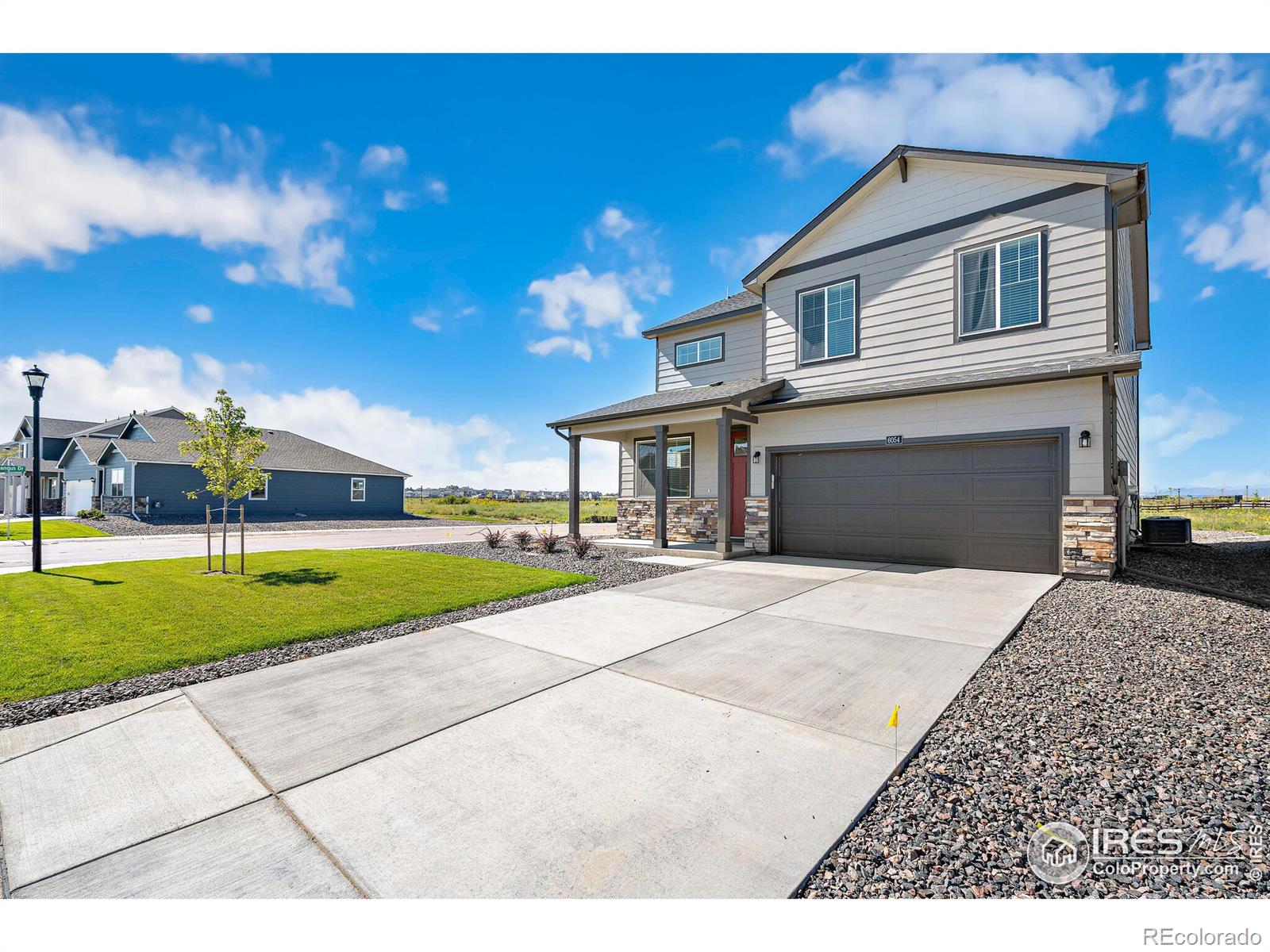 MLS Image #2 for 832  crest street,lochbuie, Colorado