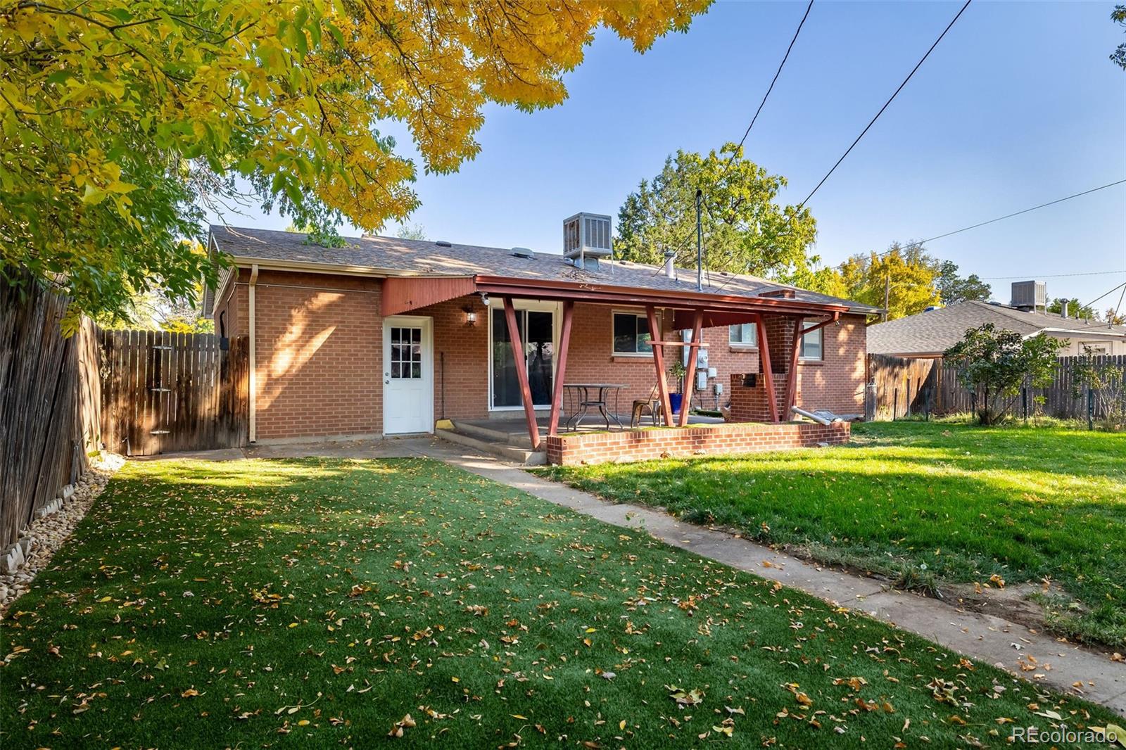 MLS Image #26 for 3423 s vrain street,denver, Colorado