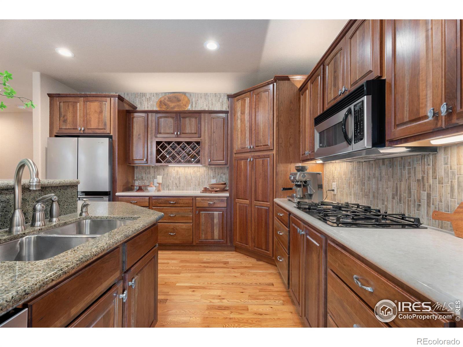 MLS Image #6 for 6511  half moon bay drive,windsor, Colorado