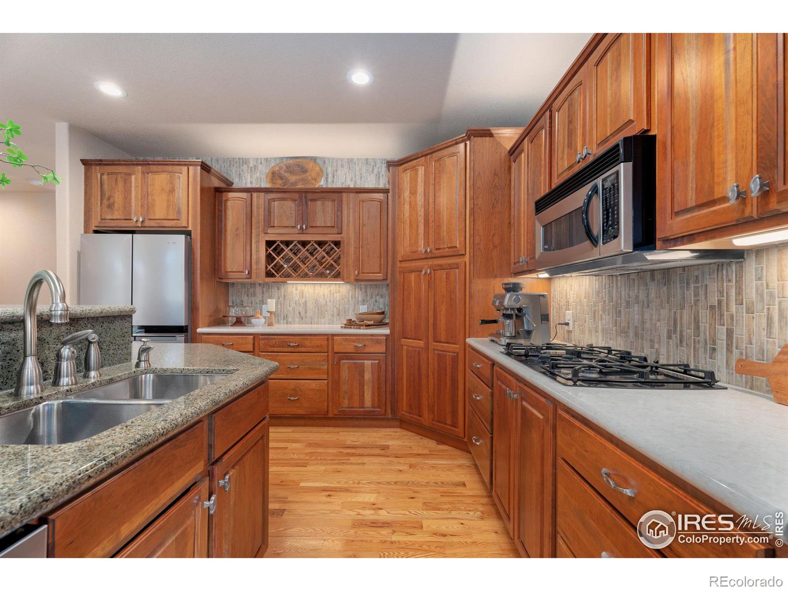 MLS Image #7 for 6511  half moon bay drive,windsor, Colorado