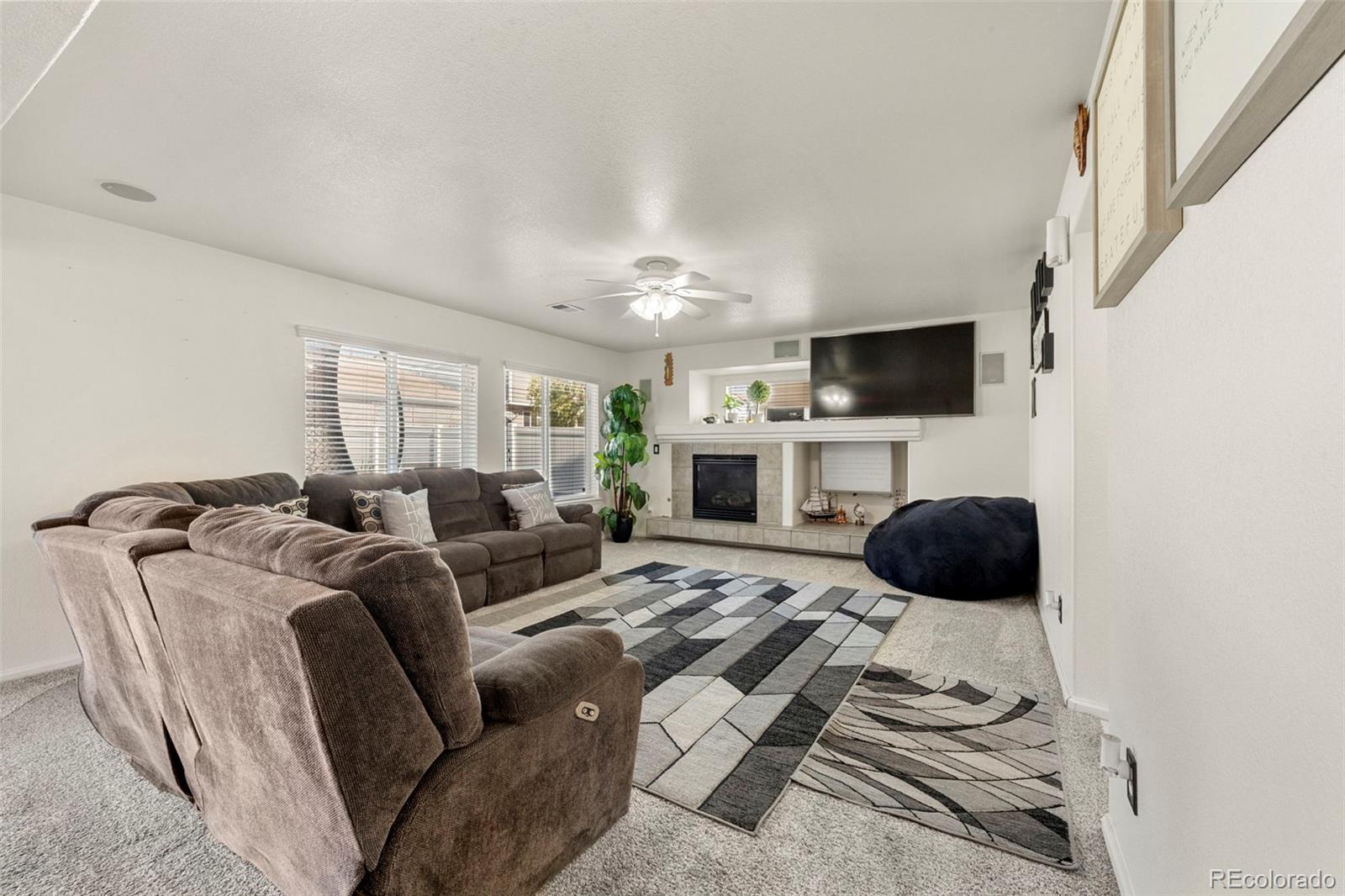 MLS Image #12 for 21355 e 53rd avenue,denver, Colorado