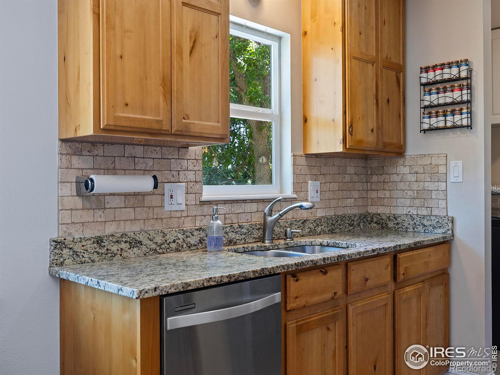 MLS Image #14 for 420 n impala drive,fort collins, Colorado