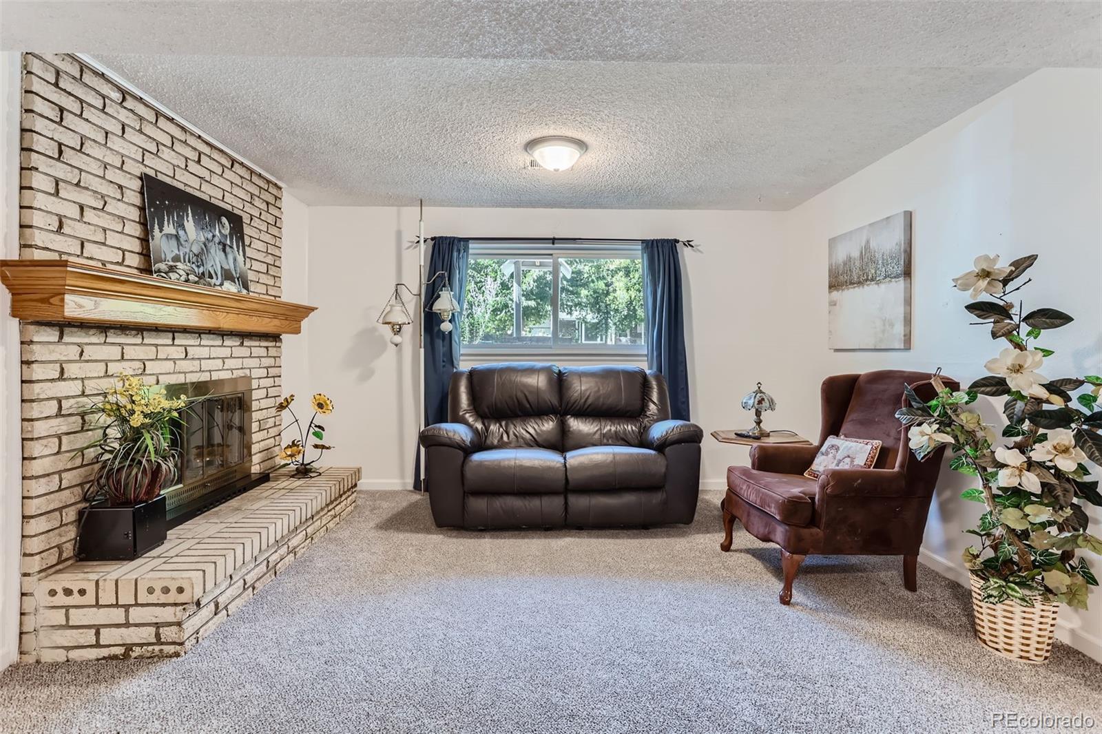 MLS Image #15 for 348 s tucson way,aurora, Colorado