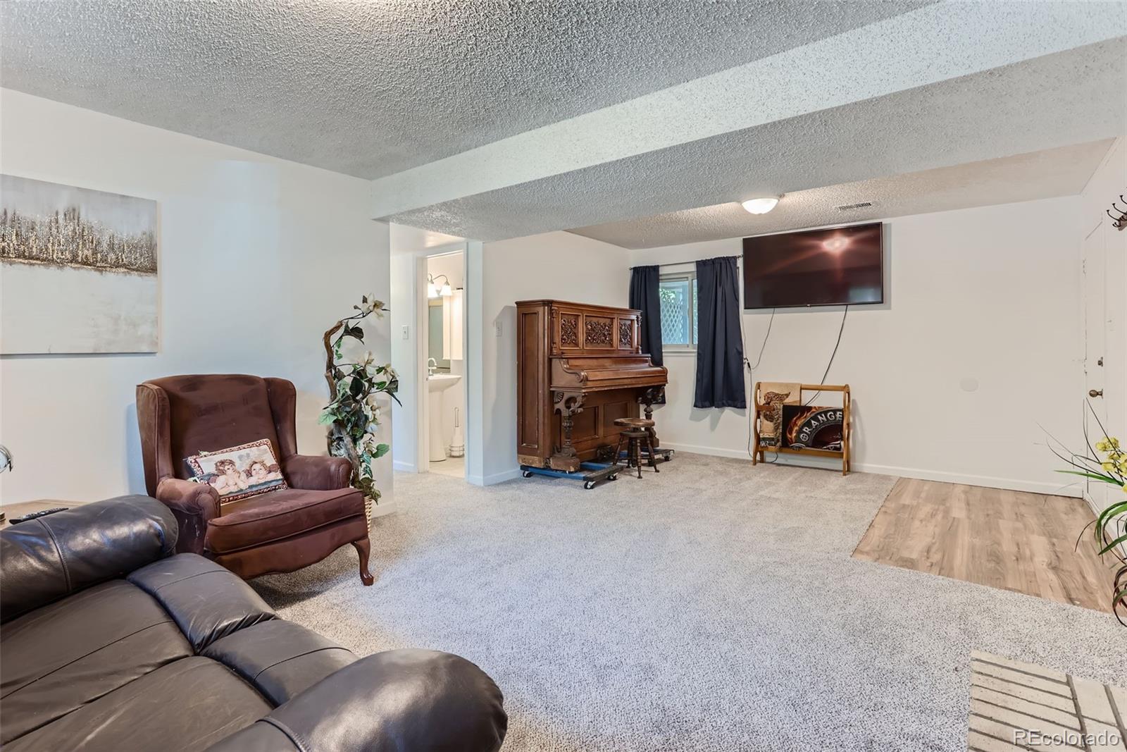 MLS Image #17 for 348 s tucson way,aurora, Colorado