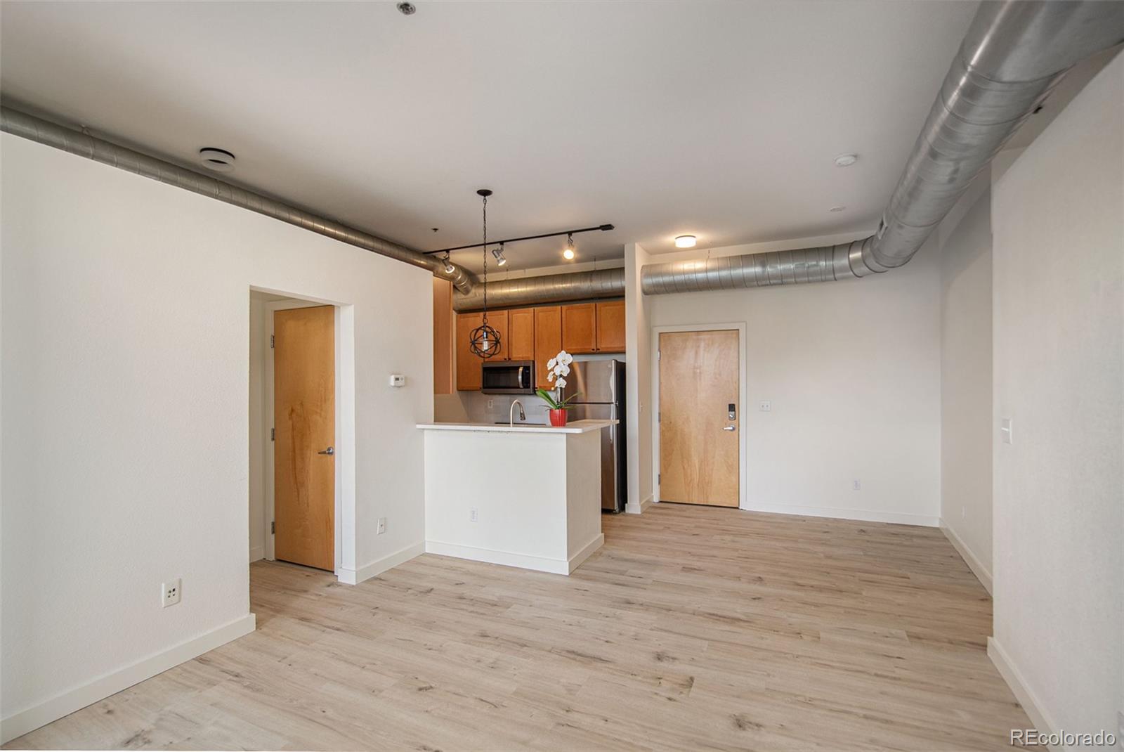 MLS Image #6 for 7700 e 29th avenue 303,denver, Colorado