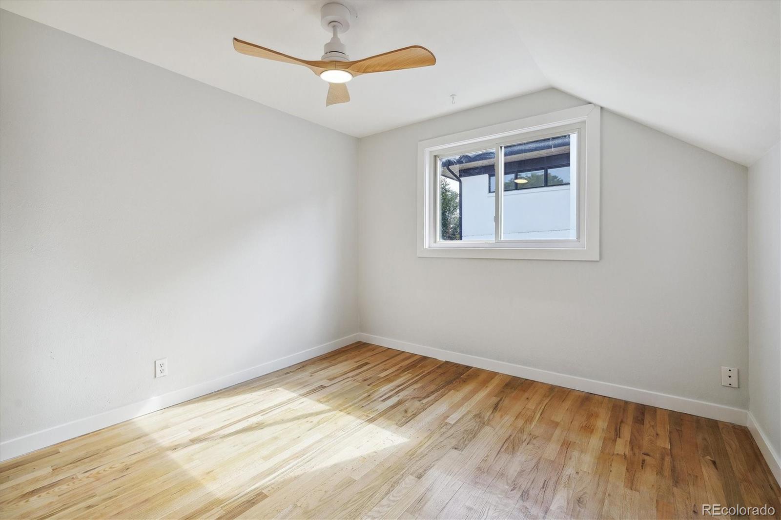 MLS Image #17 for 205 s ivy street,denver, Colorado