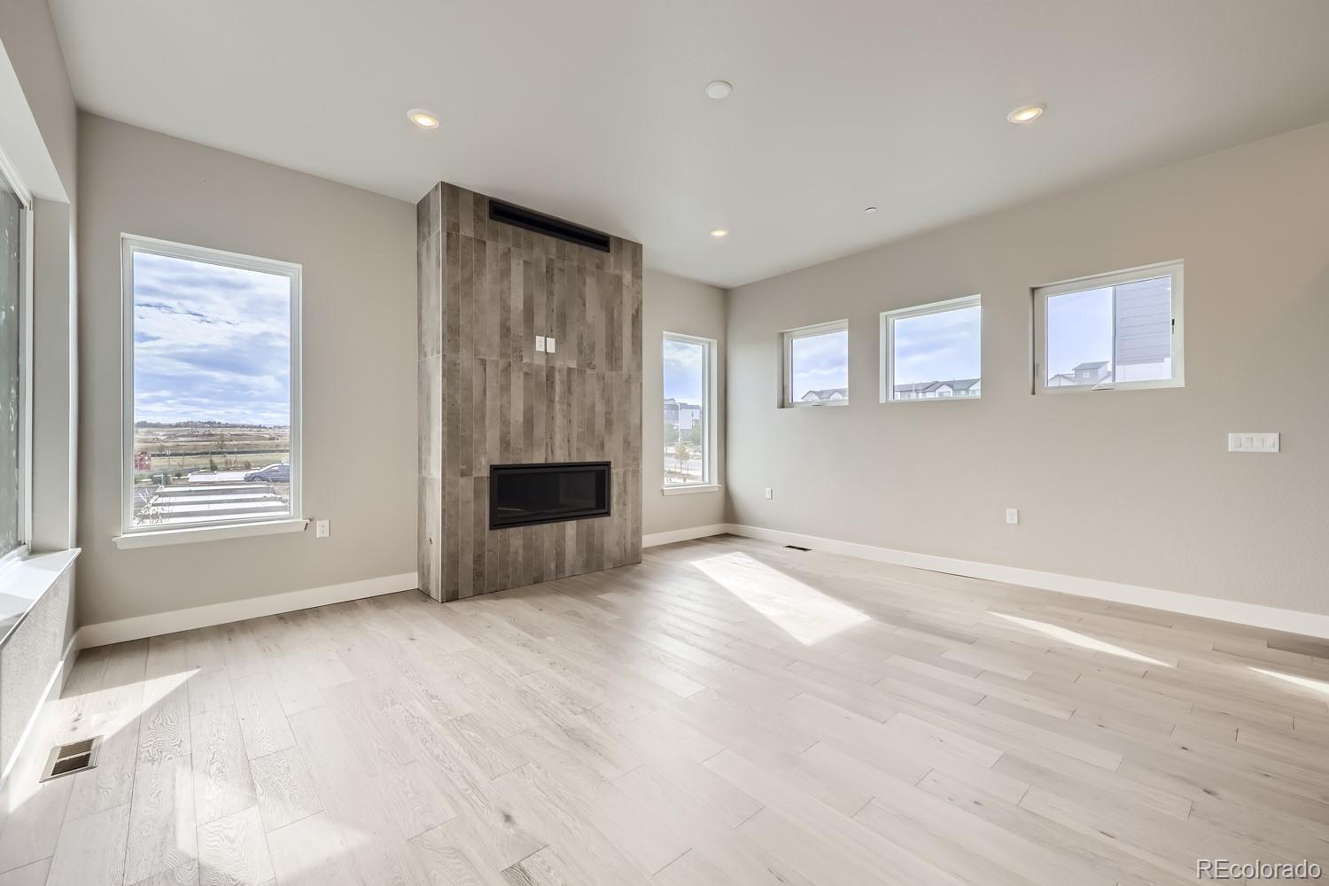 MLS Image #34 for 1764  peak loop,broomfield, Colorado