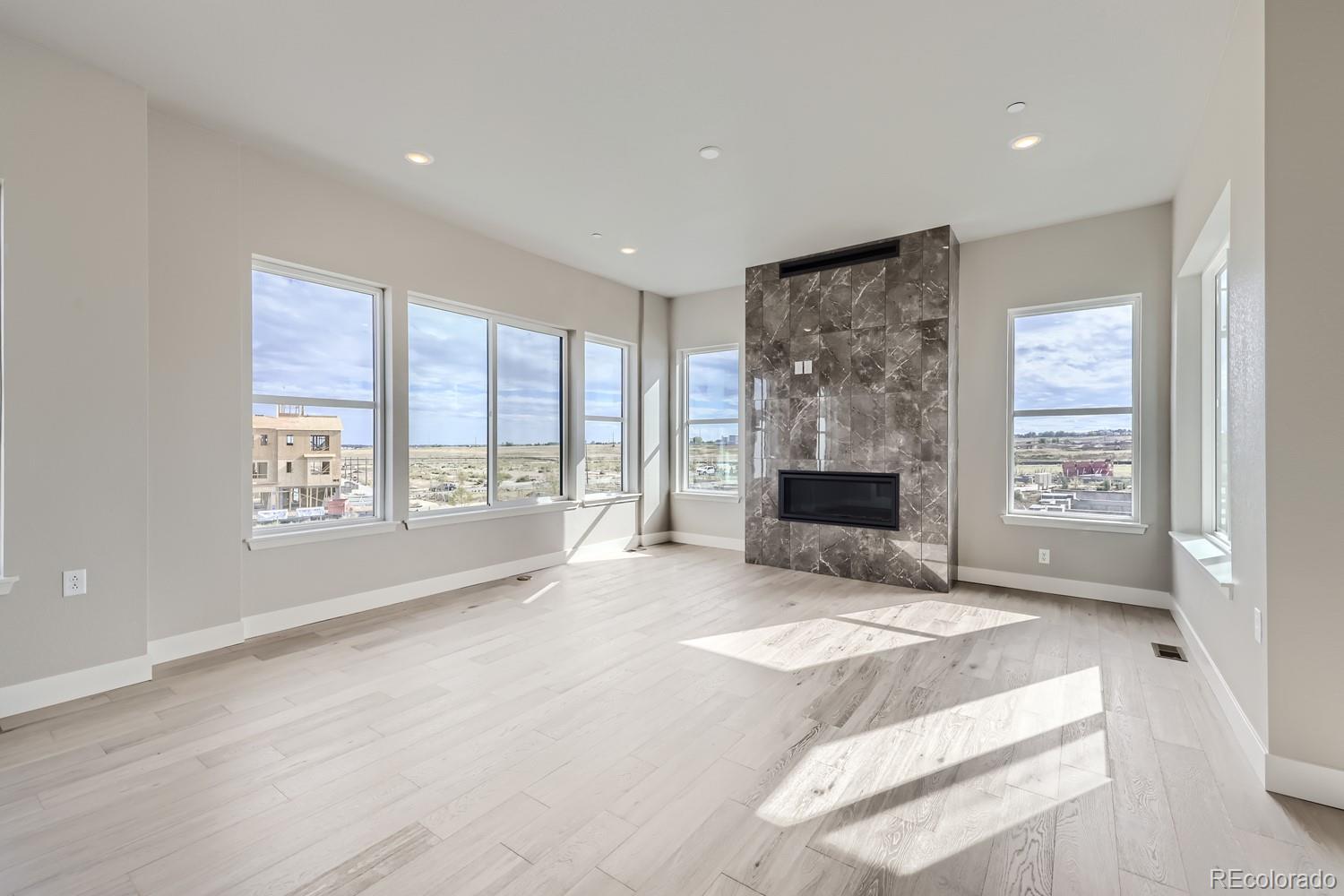 MLS Image #36 for 1764  peak loop,broomfield, Colorado