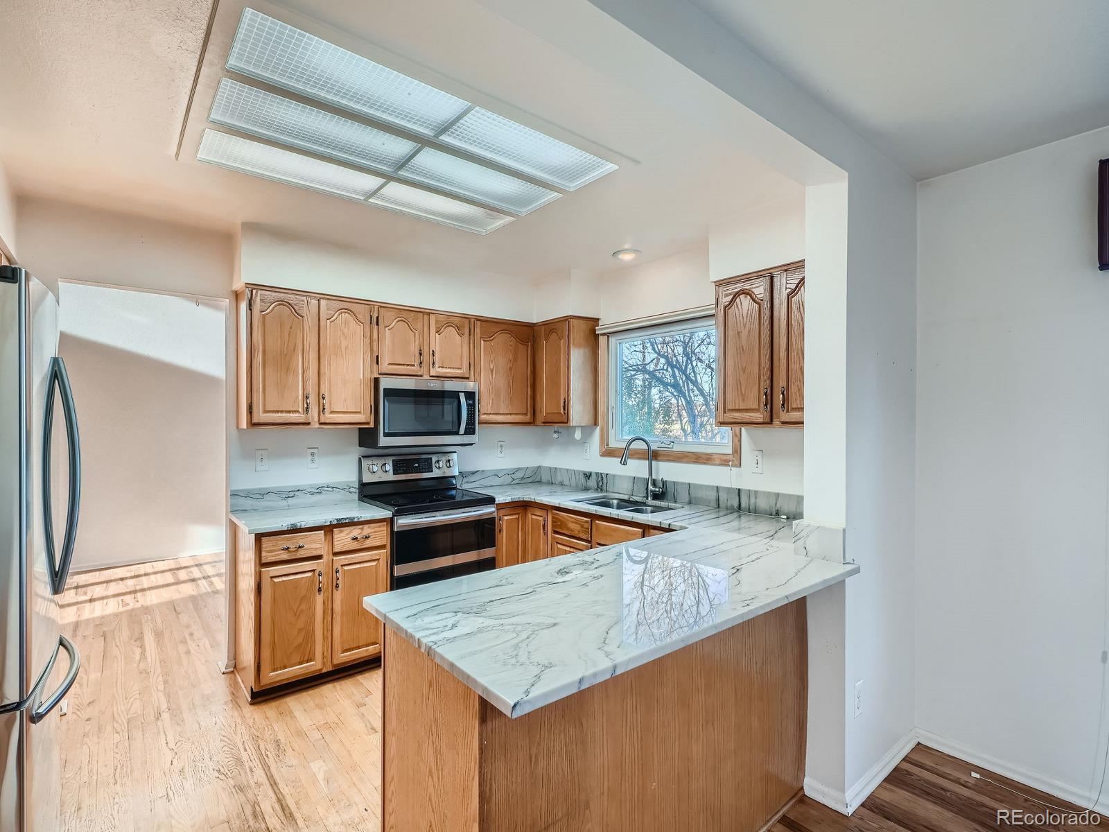 MLS Image #10 for 3302 s tulare circle,denver, Colorado