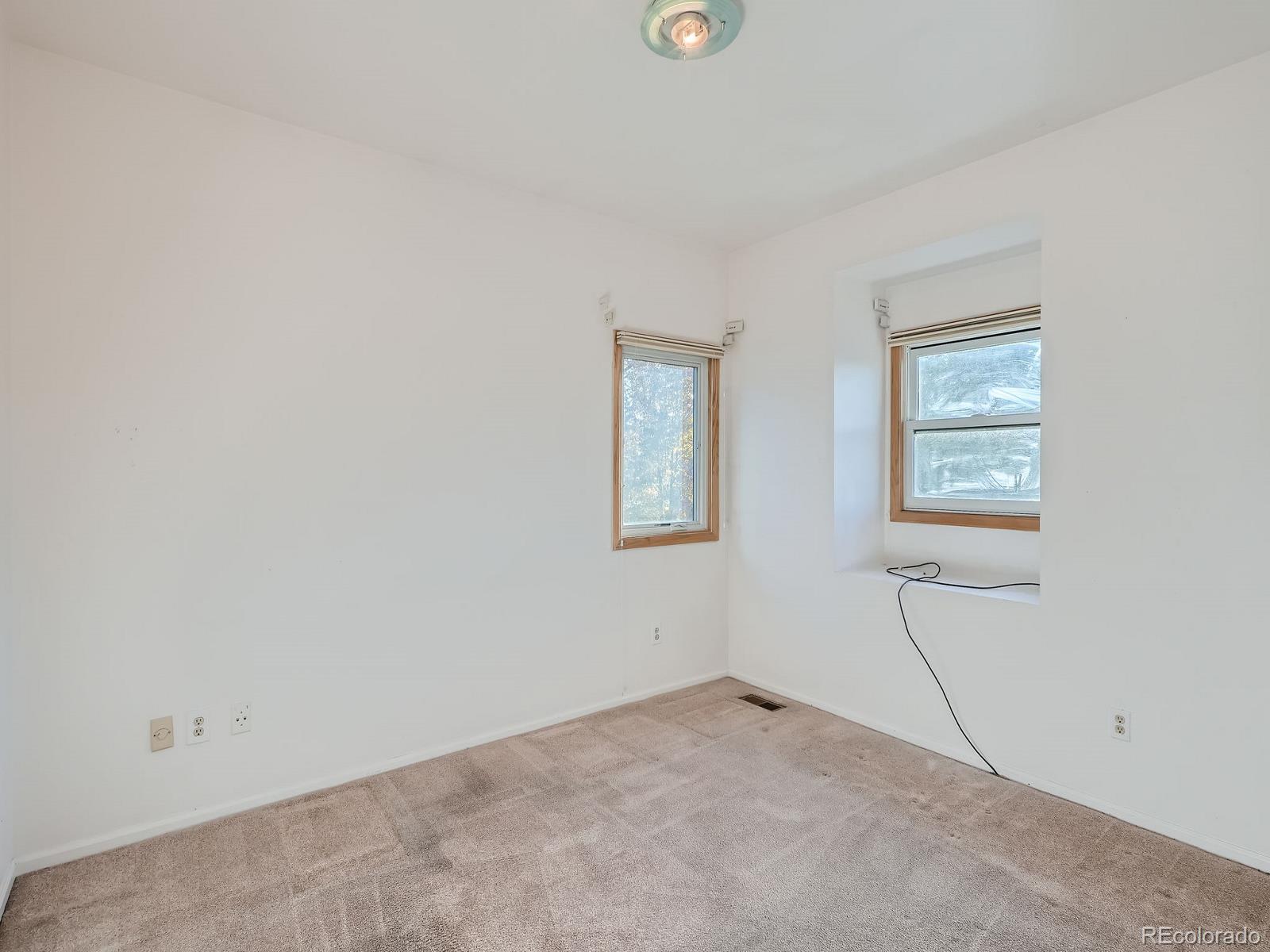 MLS Image #27 for 3302 s tulare circle,denver, Colorado