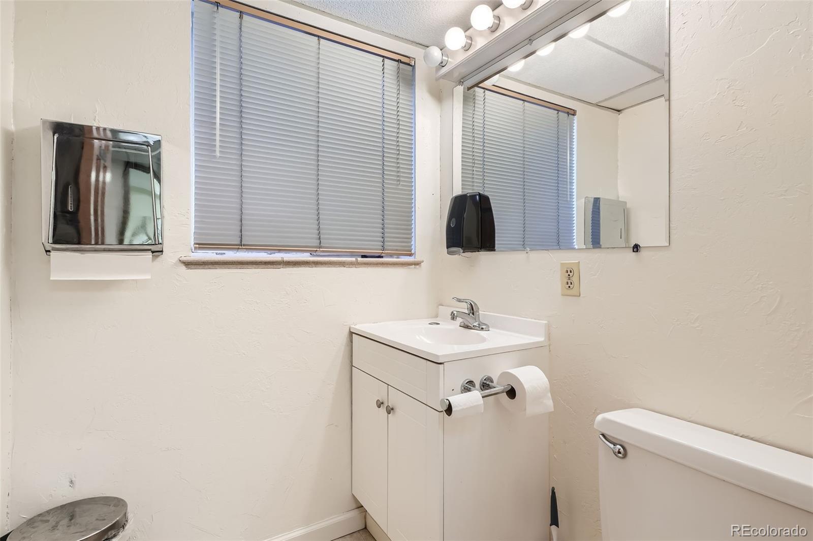 MLS Image #13 for 450 w jefferson avenue,englewood, Colorado