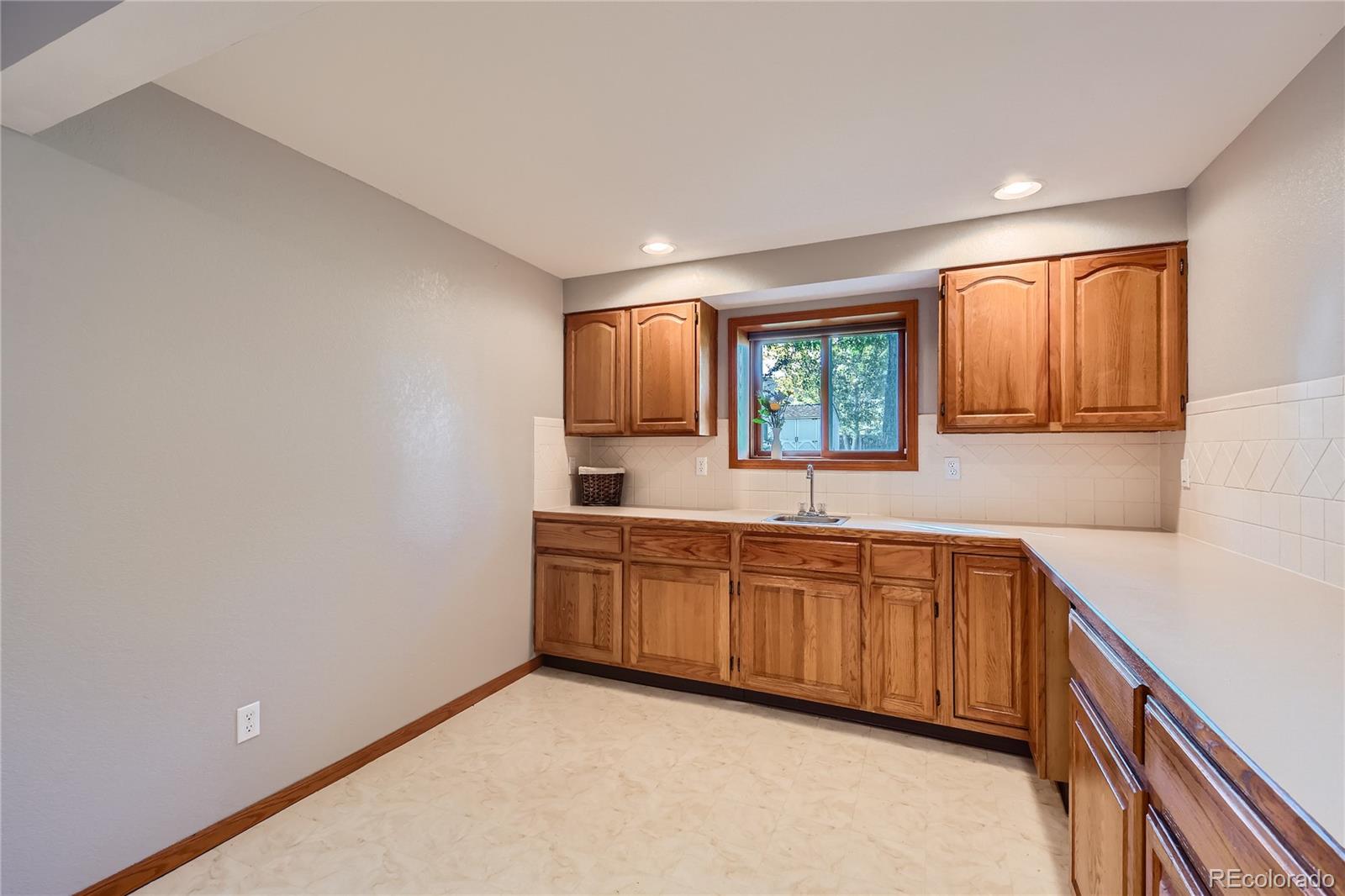 MLS Image #21 for 5519 n saint louis avenue,loveland, Colorado