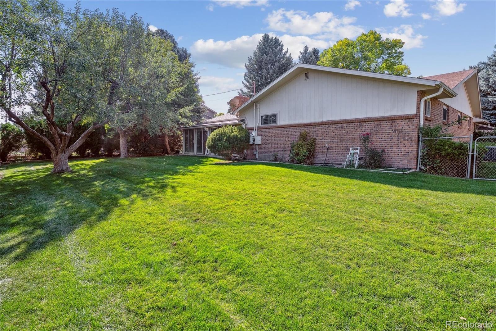 MLS Image #8 for 4162 s vrain street,denver, Colorado