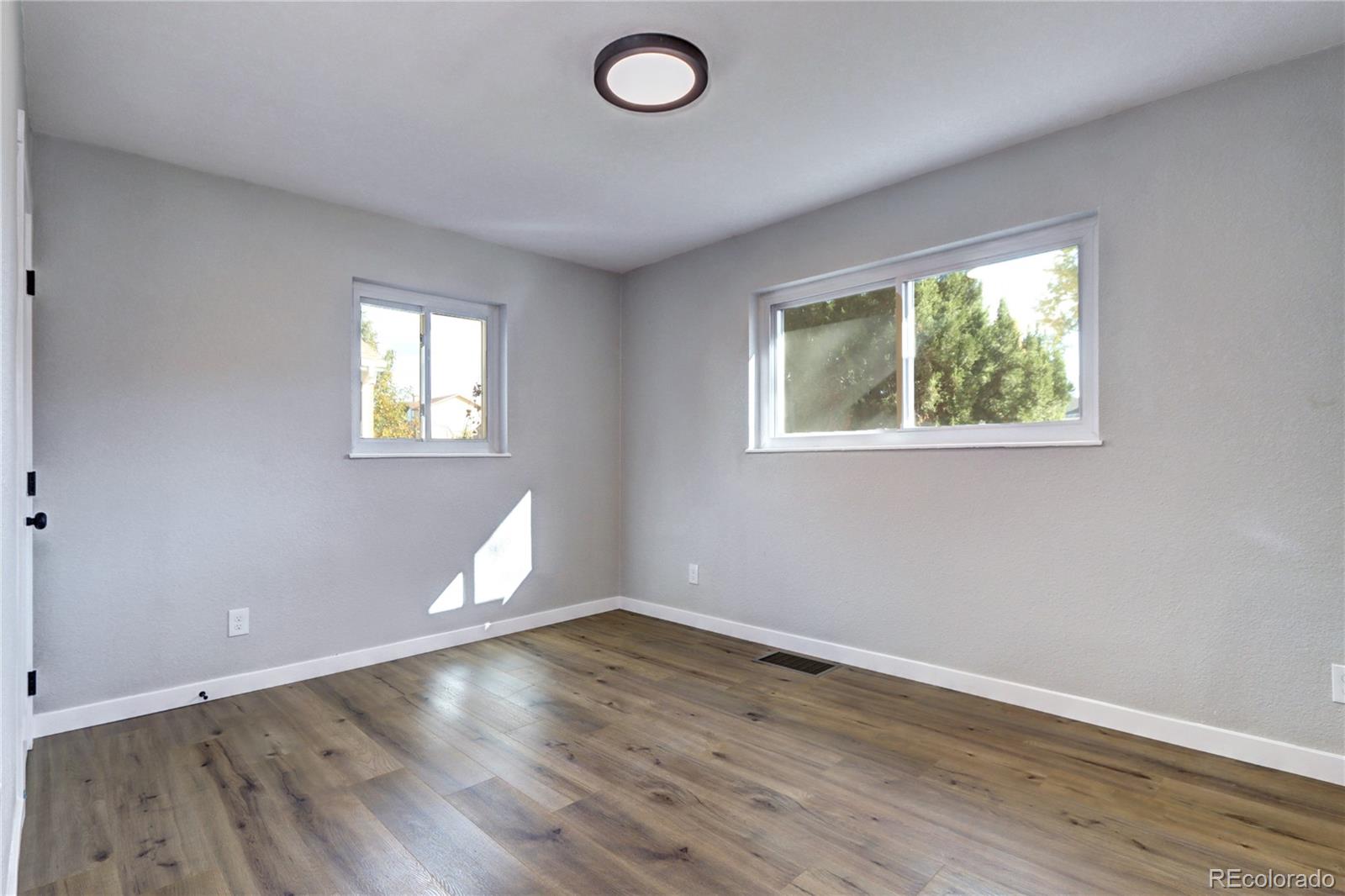 MLS Image #20 for 3033  leyden street,denver, Colorado