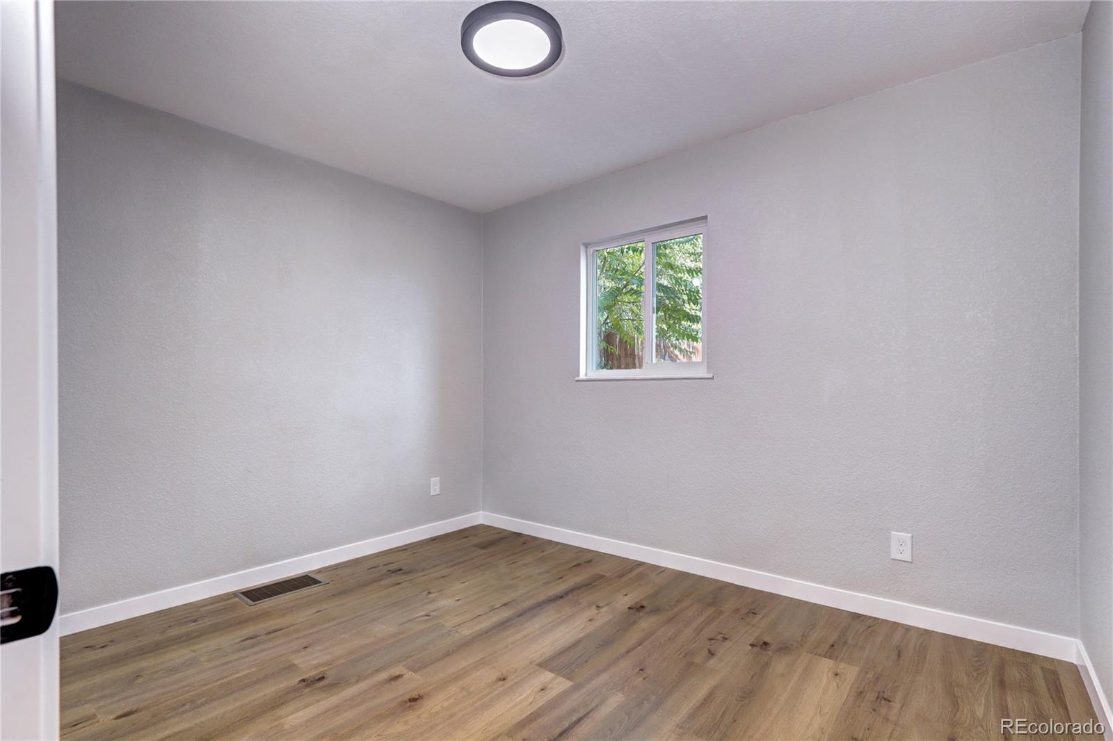 MLS Image #22 for 3033  leyden street,denver, Colorado