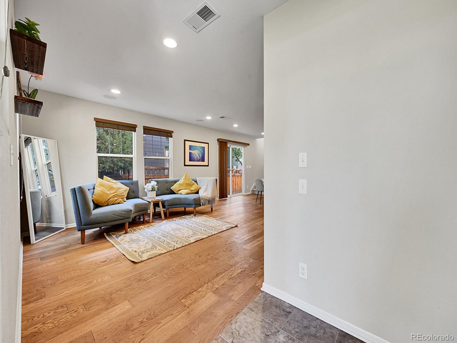 MLS Image #5 for 3581  akron street ,denver, Colorado