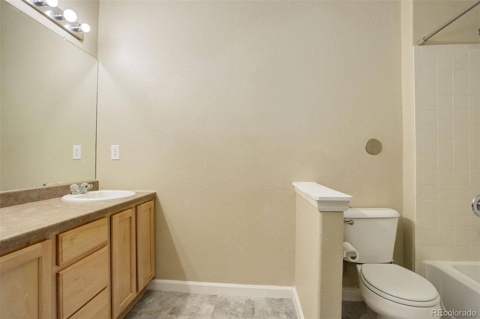 MLS Image #14 for 10320 w 55th lane 101,arvada, Colorado