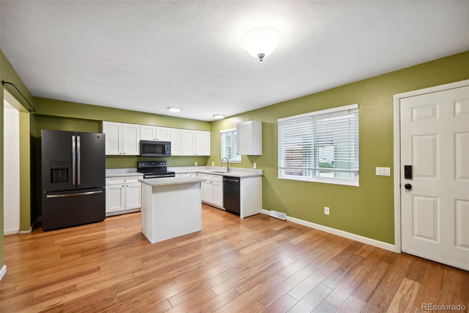 MLS Image #9 for 524  vance street,lakewood, Colorado