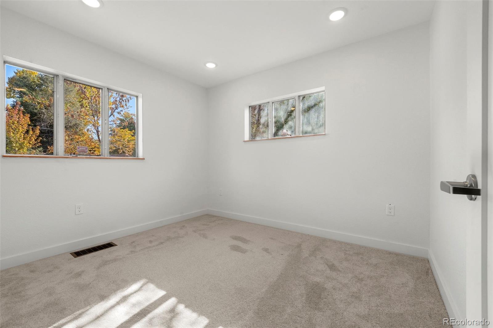 MLS Image #9 for 3432 s holly street,denver, Colorado