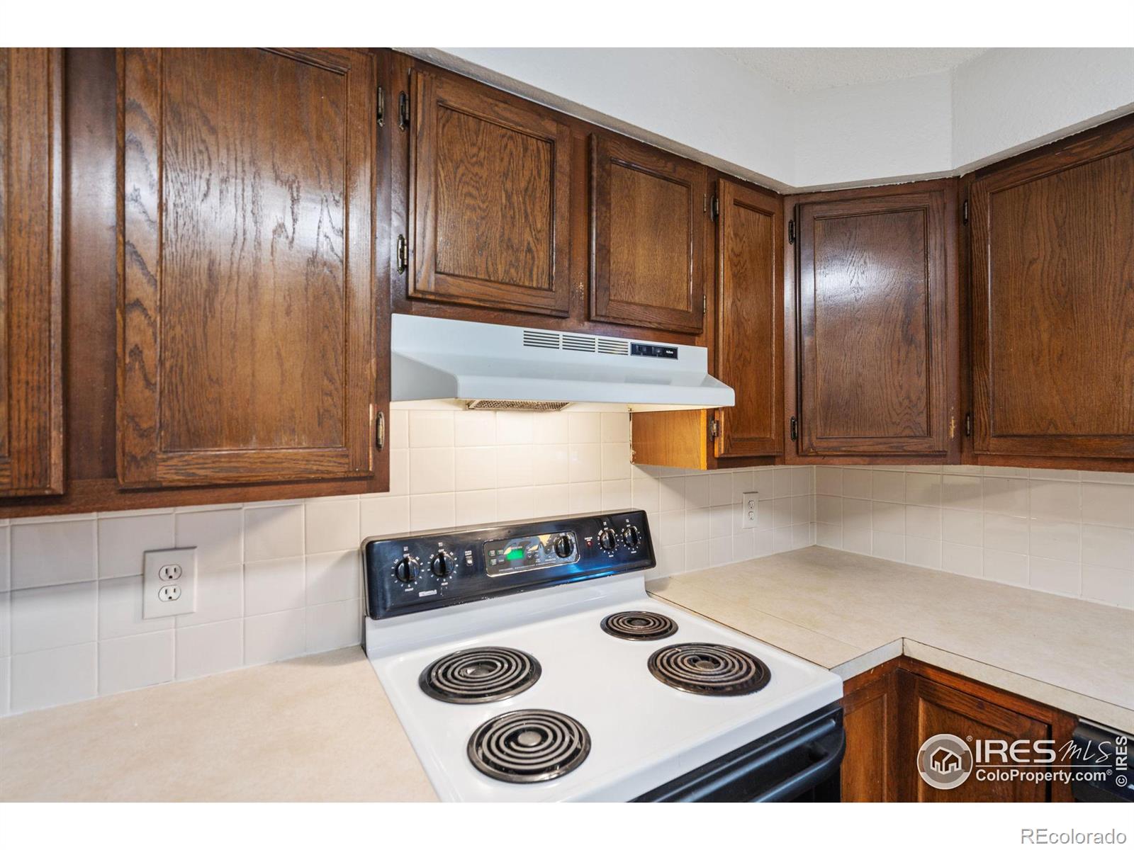 MLS Image #10 for 1434  caddoa drive,loveland, Colorado