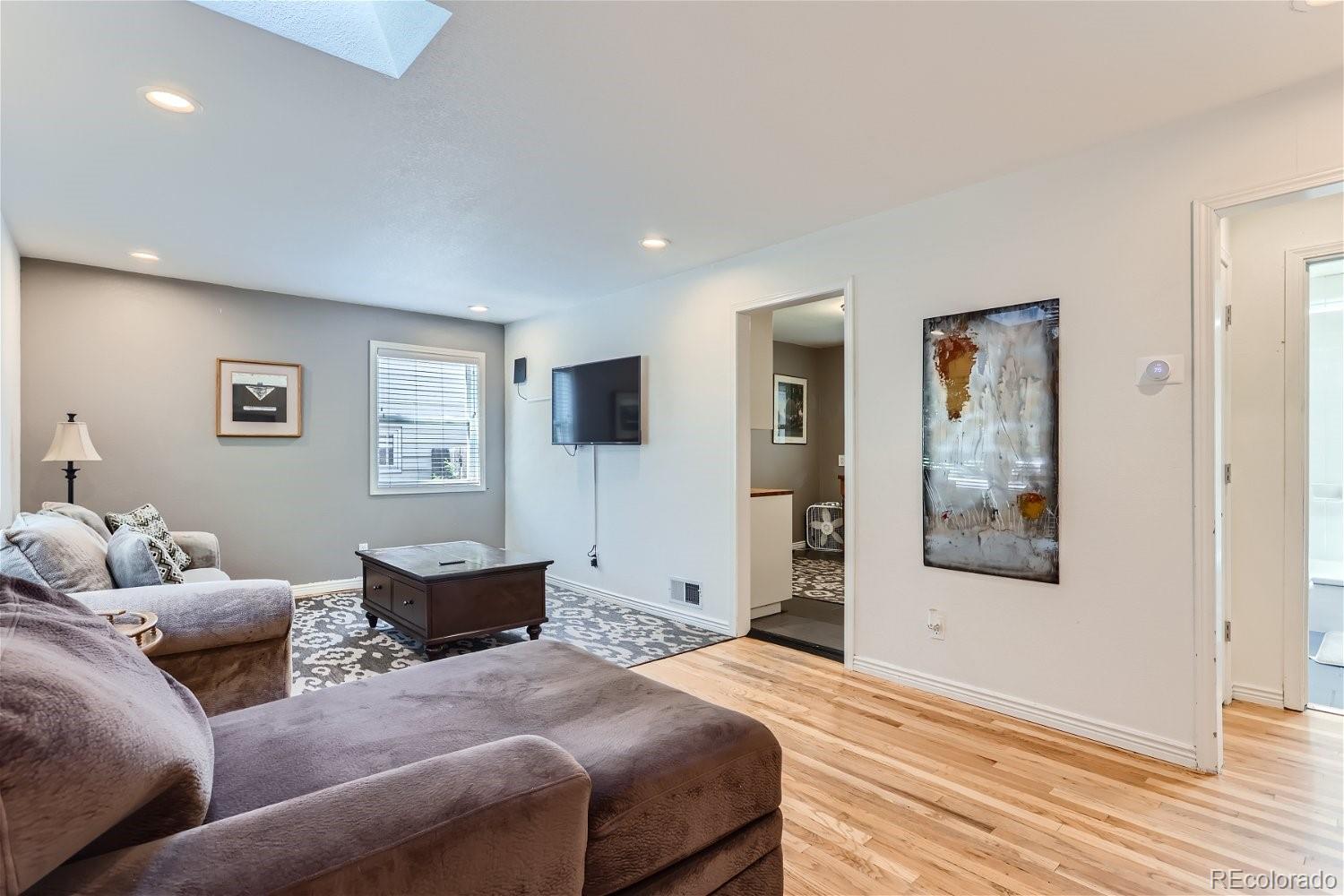 MLS Image #3 for 1525 s bellaire street,denver, Colorado